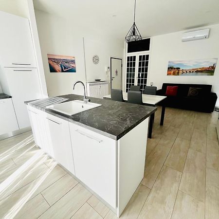 רימיני Marina Centro Harbor Apartment מראה חיצוני תמונה