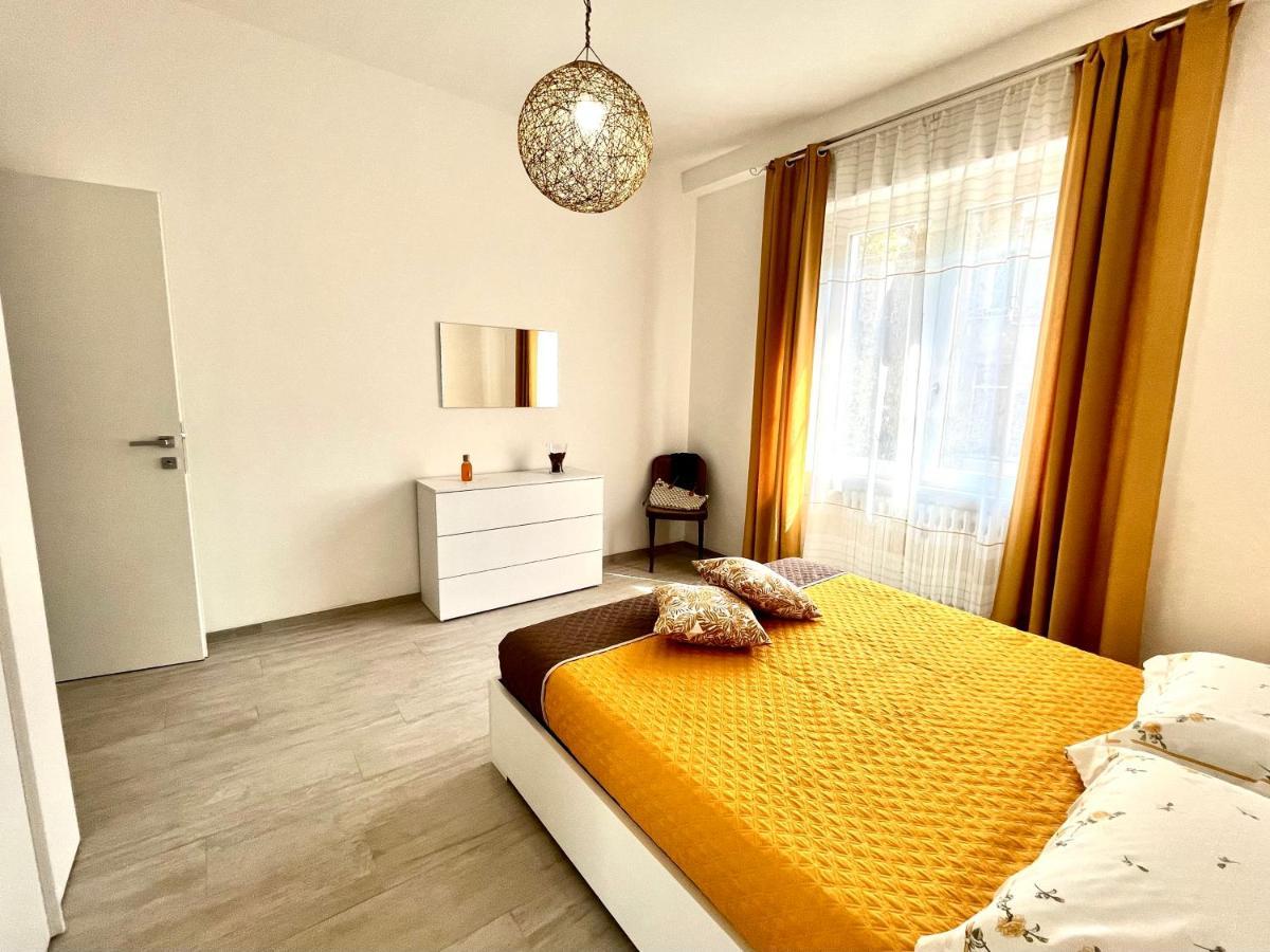 רימיני Marina Centro Harbor Apartment מראה חיצוני תמונה